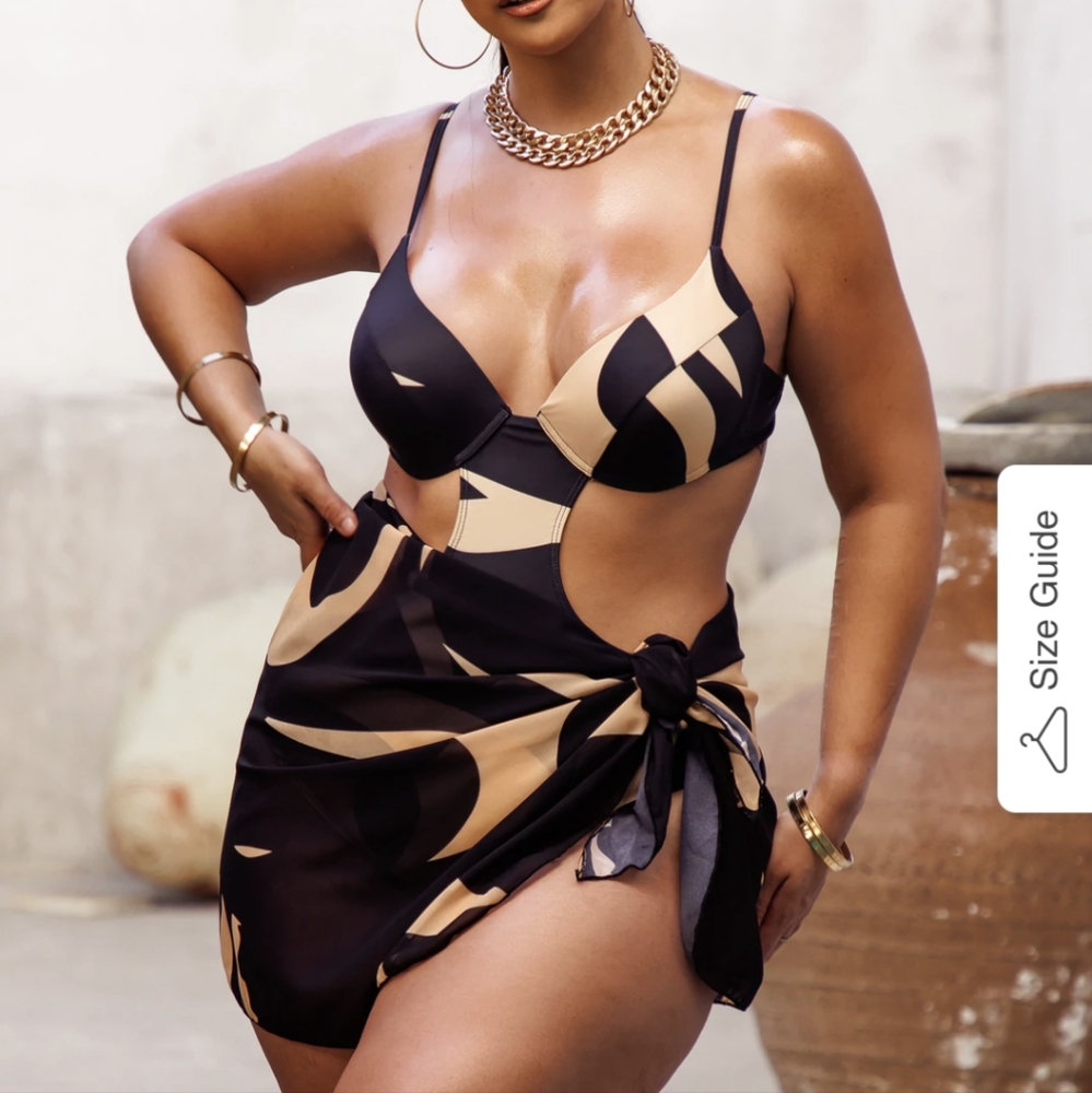 Matte Collection L Black/Cream One Piece and Cover Up